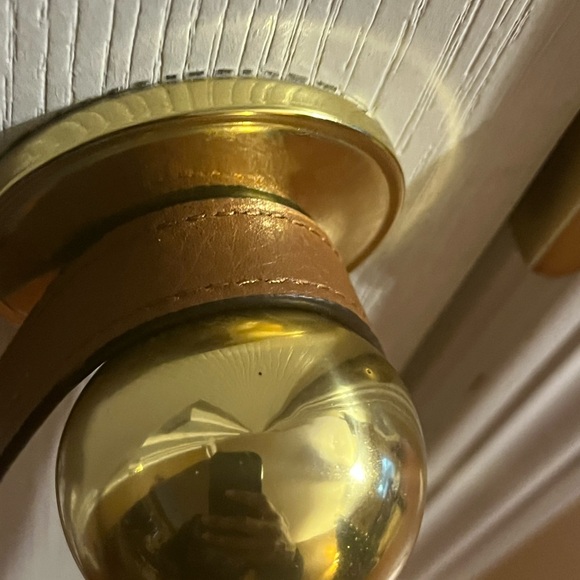 Michael Kors Cream Shoulder Bag - Picture 6 of 11